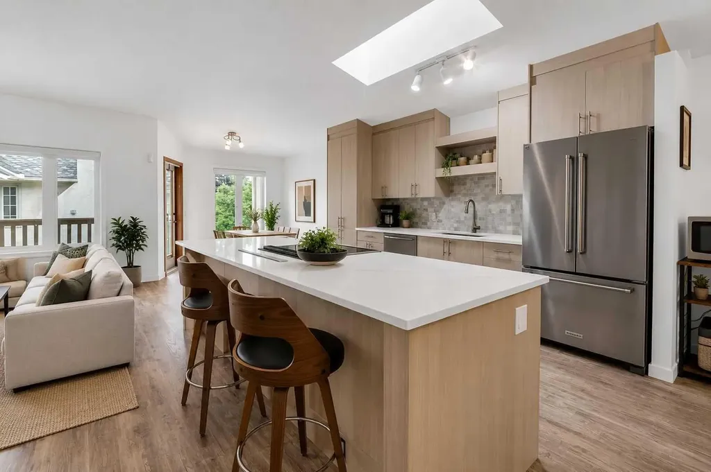 119 Edgepark Villas NW Calgary AB T3A 3S2