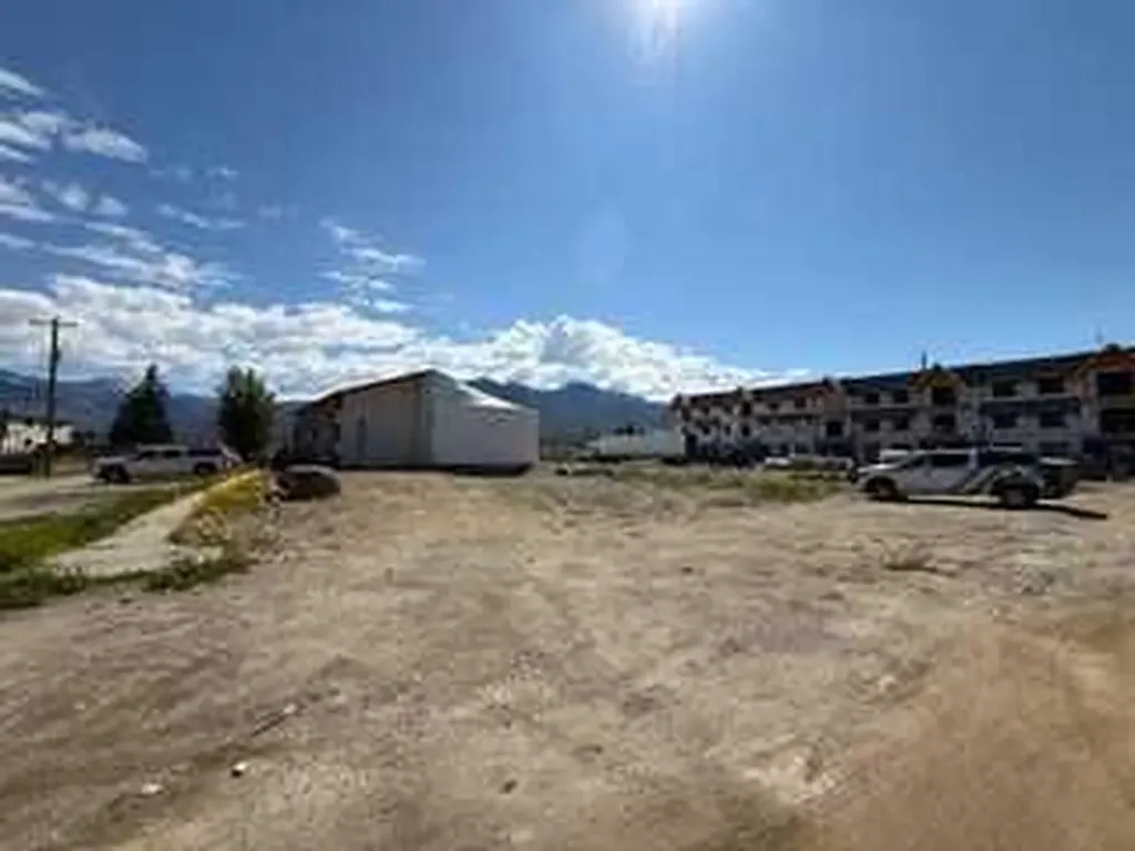 904 Geikie Street Jasper AB T0E 0A8