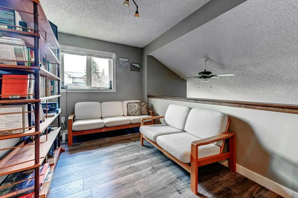 2824 Signal Hill Drive SW Calgary AB T3H 2C8