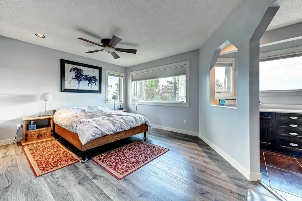 2824 Signal Hill Drive SW Calgary AB T3H 2C8