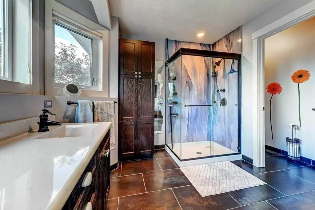 2824 Signal Hill Drive SW Calgary AB T3H 2C8