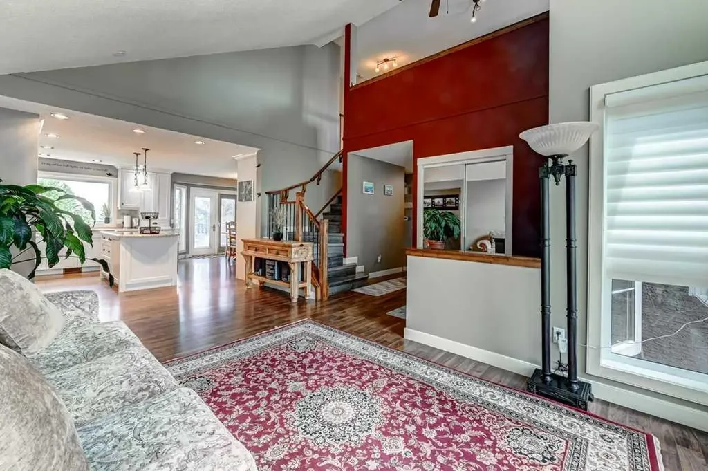 2824 Signal Hill Drive SW Calgary AB T3H 2C8