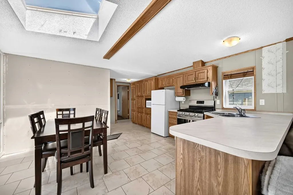 41 Westmount Drive Cayley AB T0L 0P0