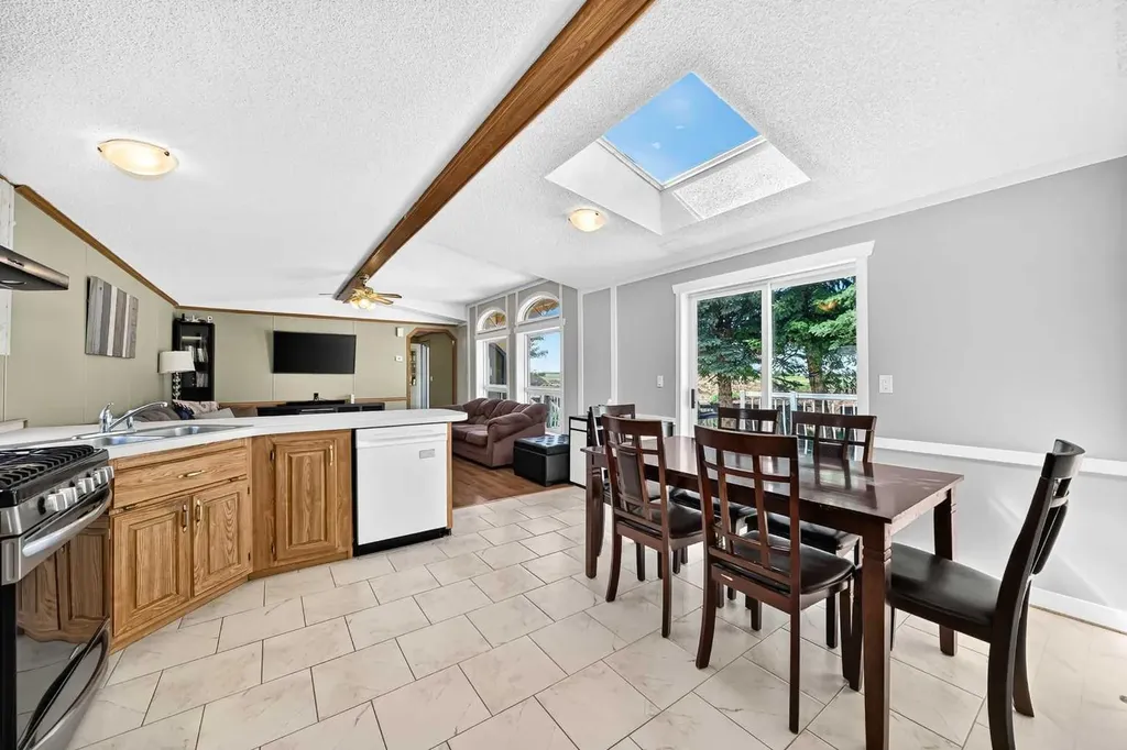 41 Westmount Drive Cayley AB T0L 0P0