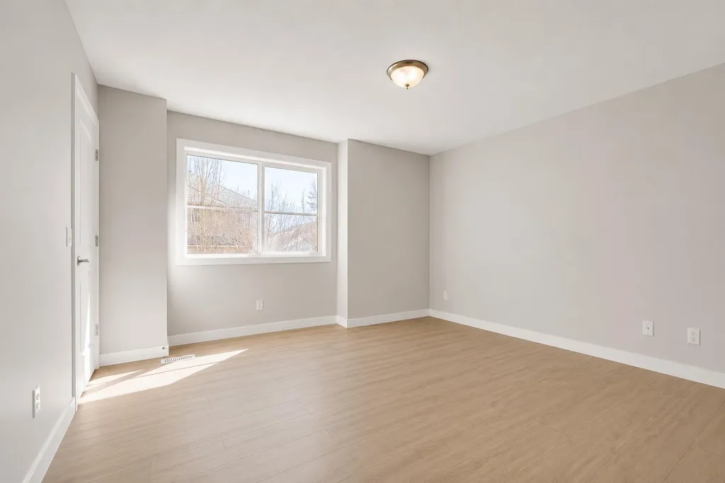 34 Royal Manor NW Calgary AB T3G 5T7