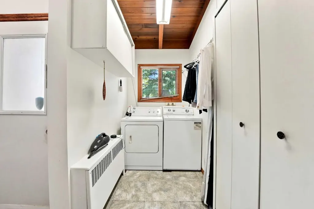 3514 Spruce Drive Red Deer AB T4N 3N9