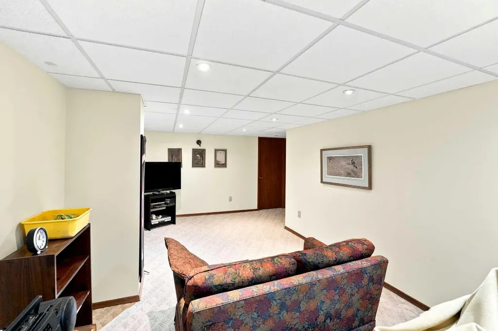 3514 Spruce Drive Red Deer AB T4N 3N9