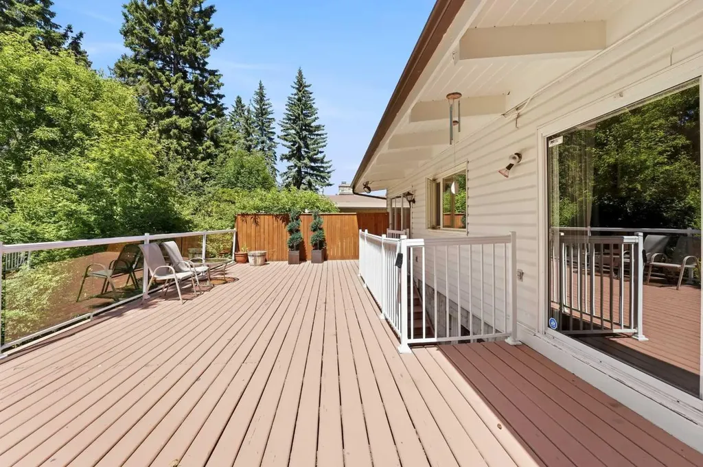 3514 Spruce Drive Red Deer AB T4N 3N9