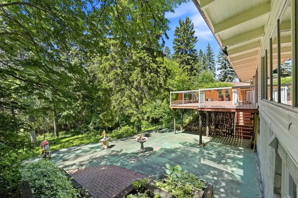 3514 Spruce Drive Red Deer AB T4N 3N9