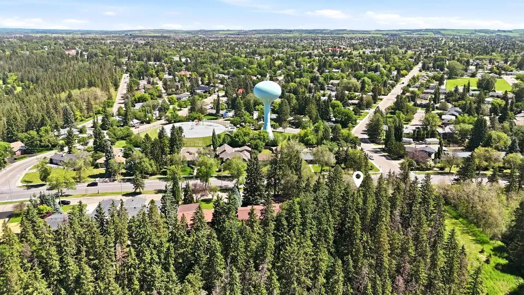 3514 Spruce Drive Red Deer AB T4N 3N9