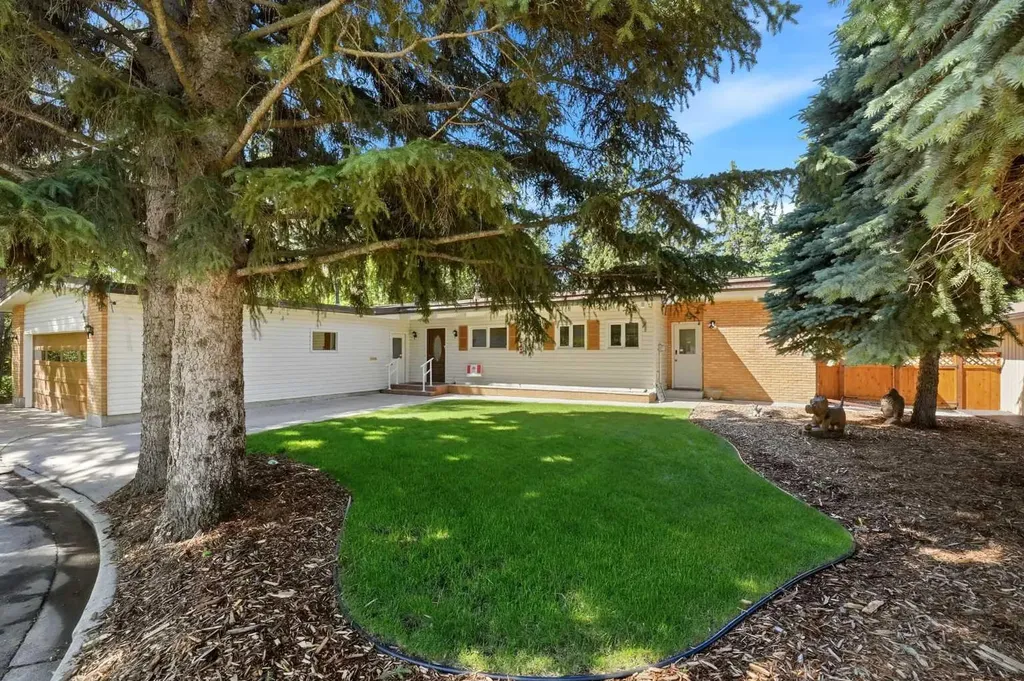 3514 Spruce Drive Red Deer AB T4N 3N9