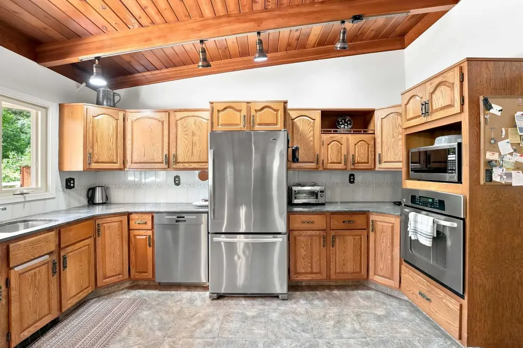 3514 Spruce Drive Red Deer AB T4N 3N9