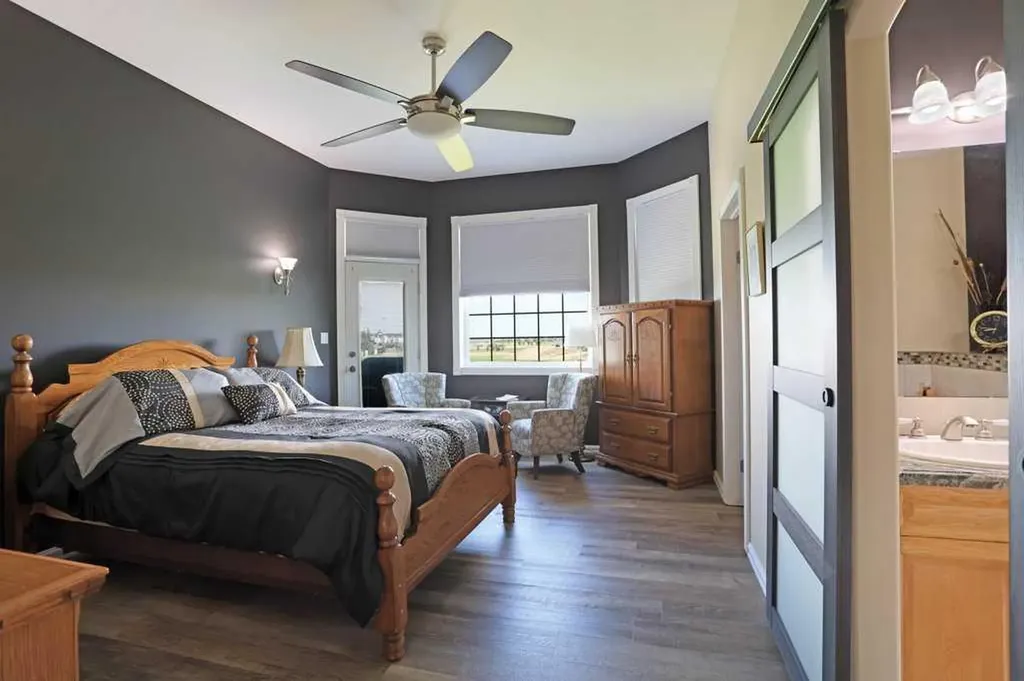 96 Greystone Close E Brooks AB T1R 1M1