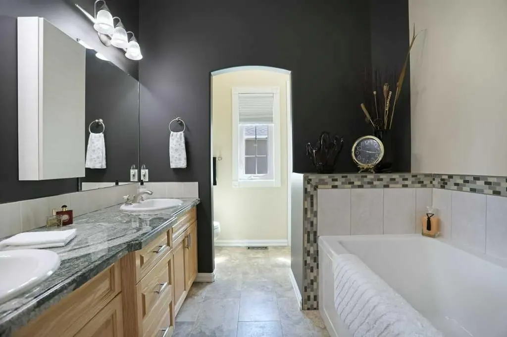 96 Greystone Close E Brooks AB T1R 1M1