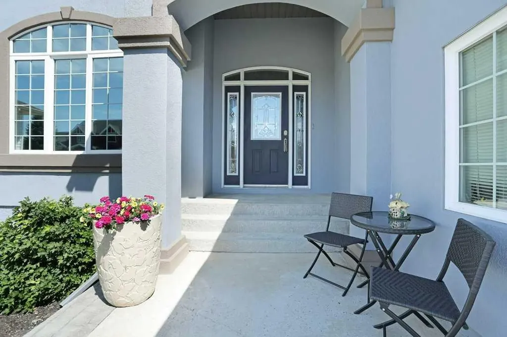 96 Greystone Close E Brooks AB T1R 1M1
