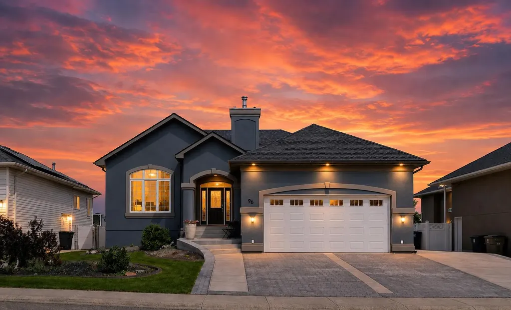 96 Greystone Close E Brooks AB T1R 1M1
