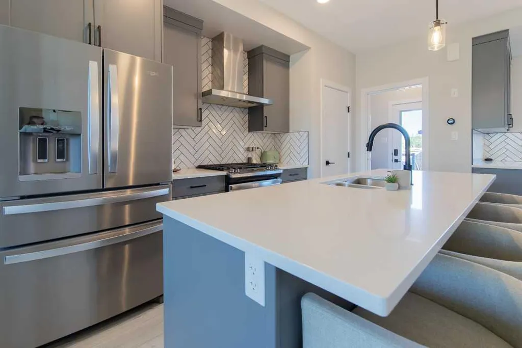 4311 Fairmont Gate S Lethbridge AB T1K 8J3