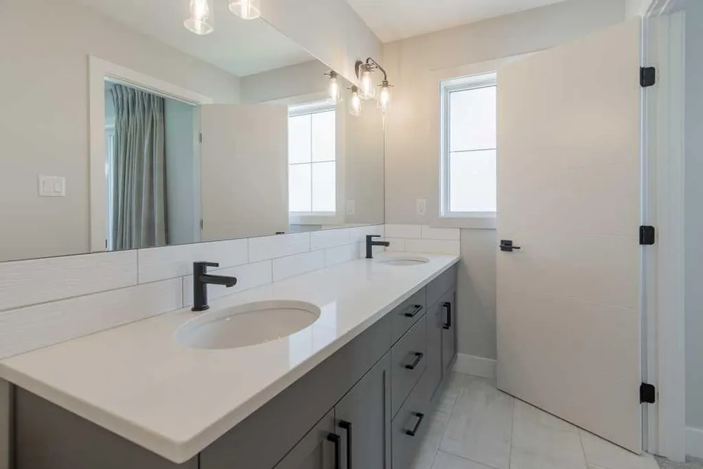 4311 Fairmont Gate S Lethbridge AB T1K 8J3