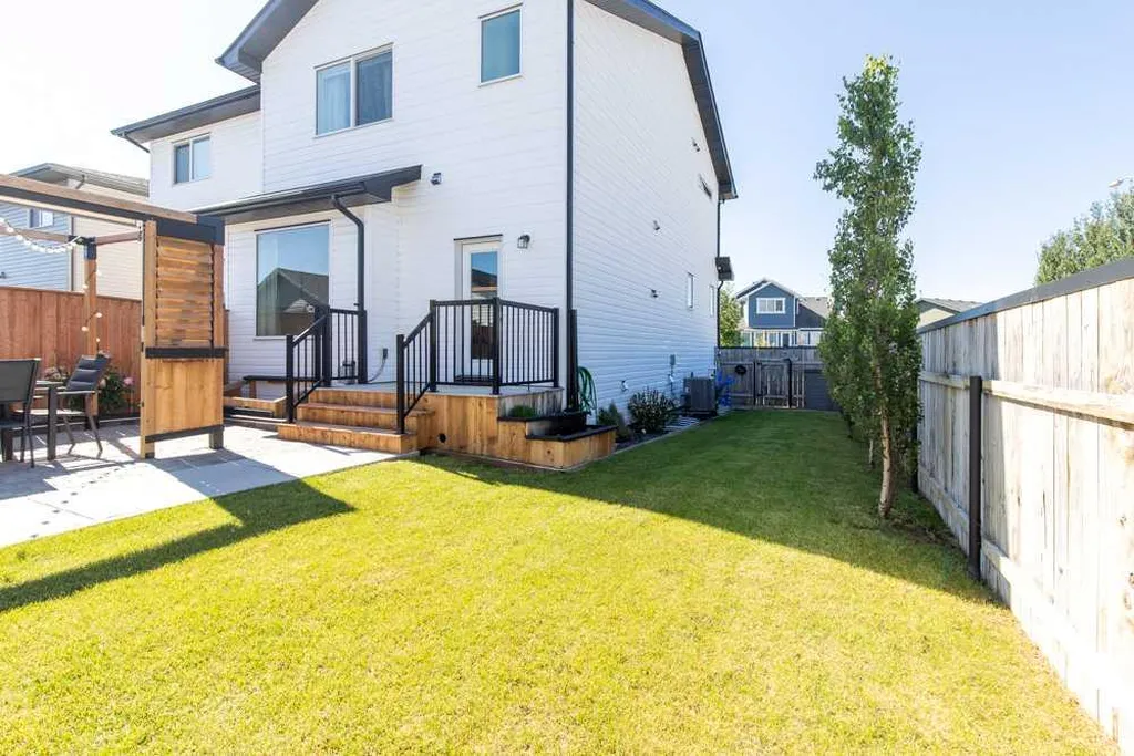 4311 Fairmont Gate S Lethbridge AB T1K 8J3