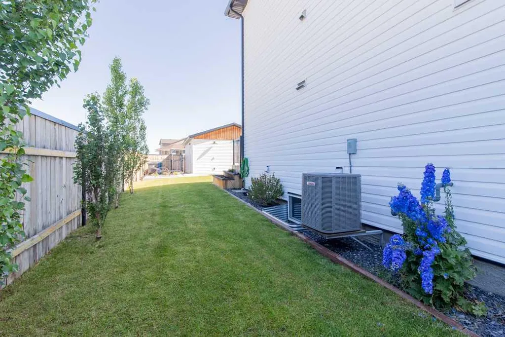 4311 Fairmont Gate S Lethbridge AB T1K 8J3