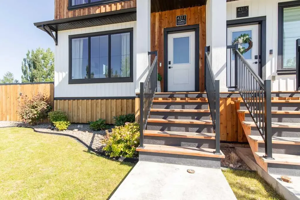 4311 Fairmont Gate S Lethbridge AB T1K 8J3