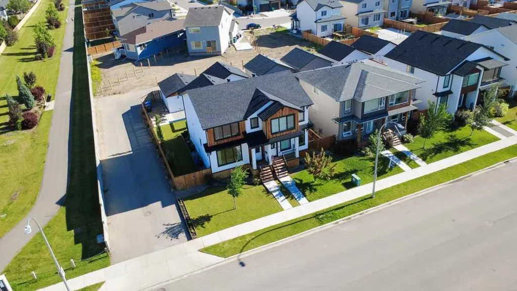 4311 Fairmont Gate S Lethbridge AB T1K 8J3
