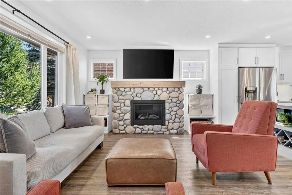 7327 Silver Springs Road NW Calgary AB T3B 3X1