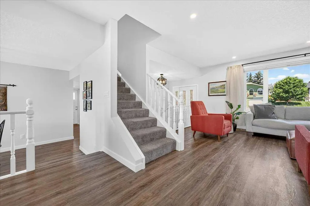 7327 Silver Springs Road NW Calgary AB T3B 3X1