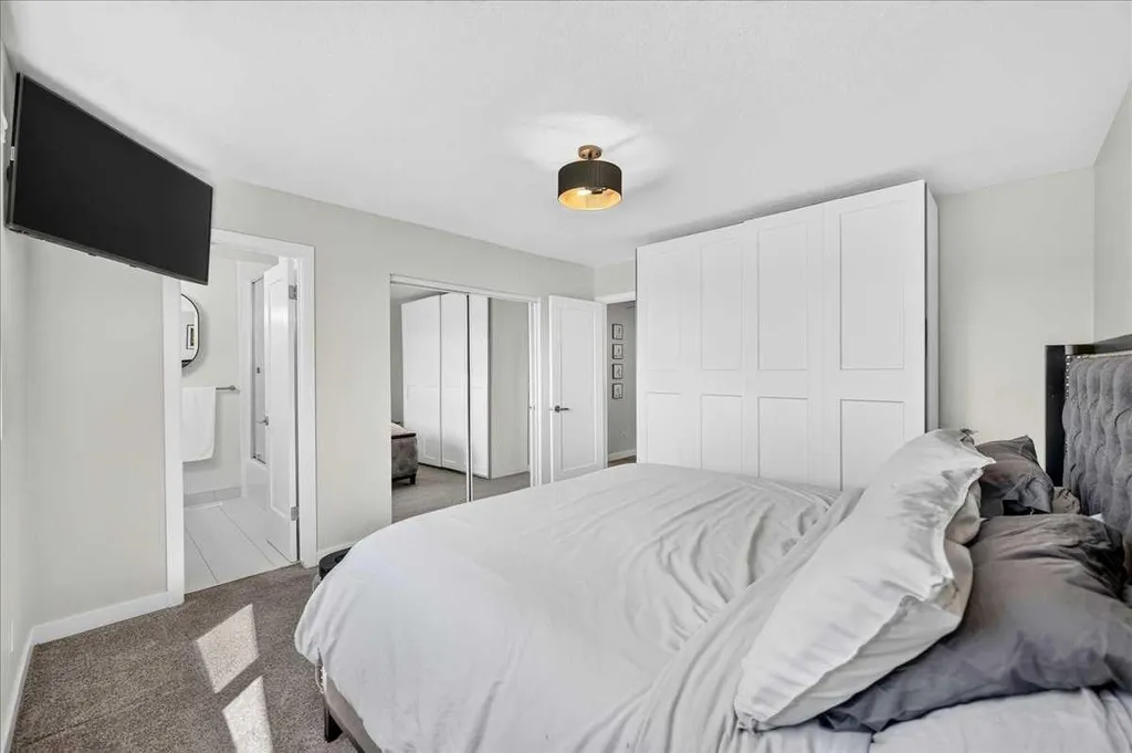 7327 Silver Springs Road NW Calgary AB T3B 3X1