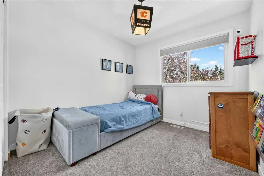 7327 Silver Springs Road NW Calgary AB T3B 3X1