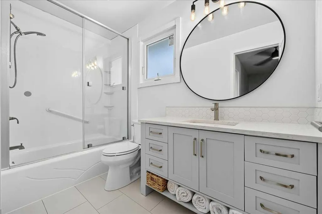 7327 Silver Springs Road NW Calgary AB T3B 3X1