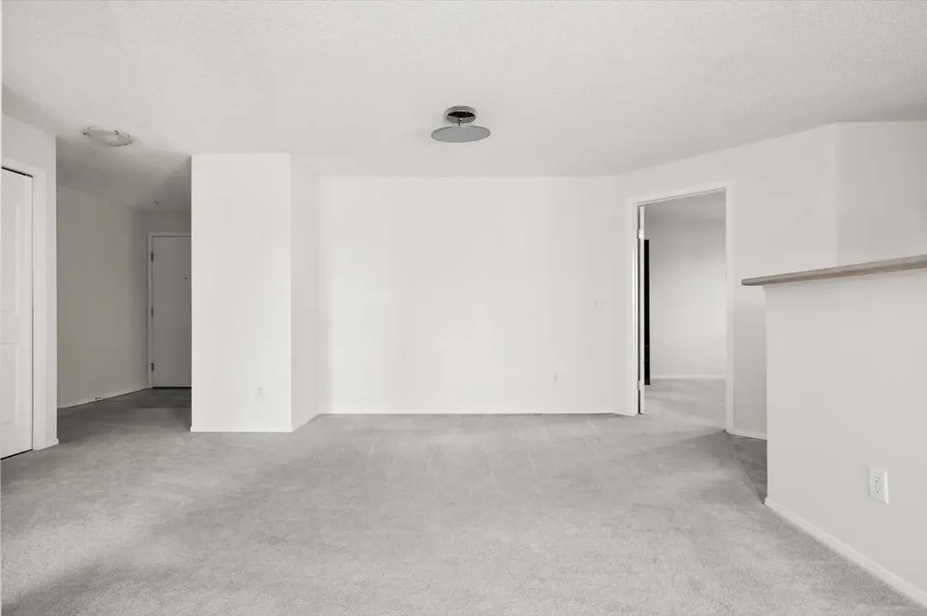 5500 Somervale Court SW Calgary AB T2Y4M1