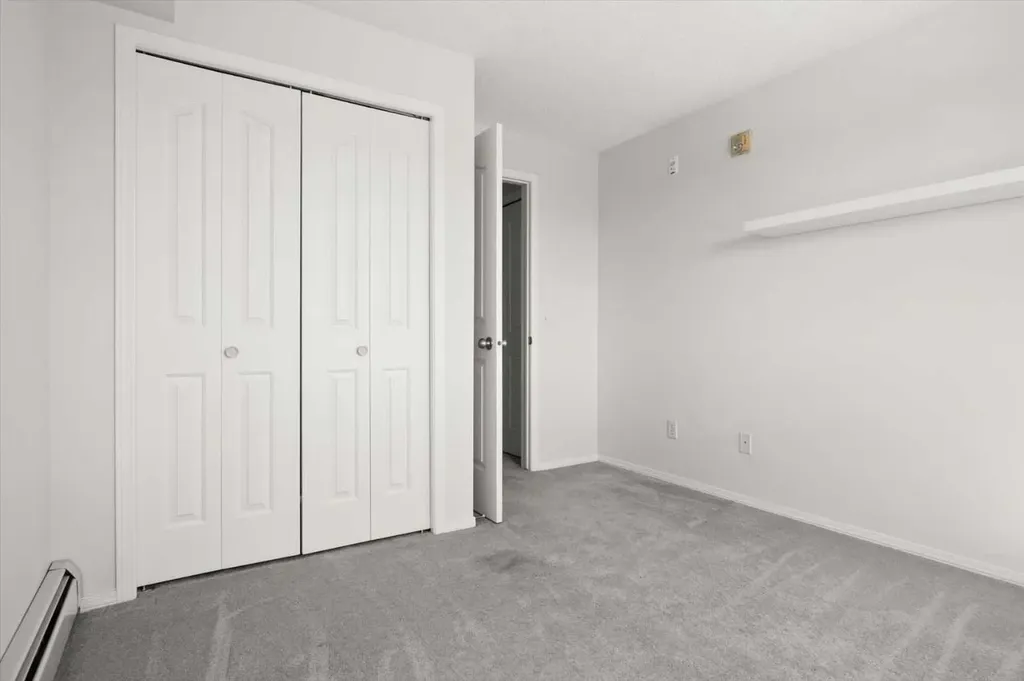 5500 Somervale Court SW Calgary AB T2Y4M1