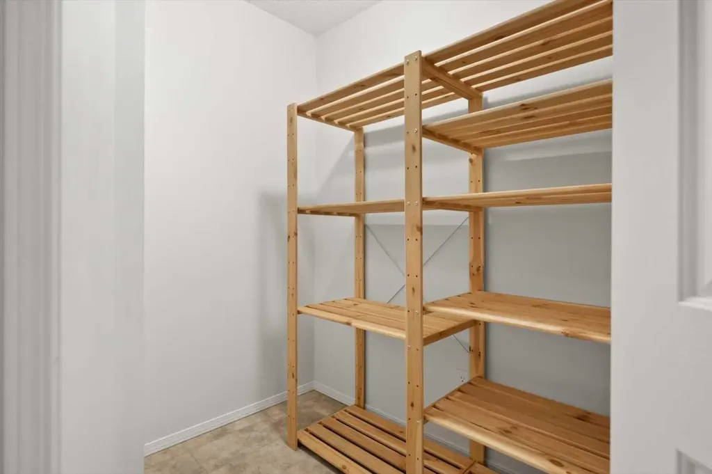 5500 Somervale Court SW Calgary AB T2Y4M1