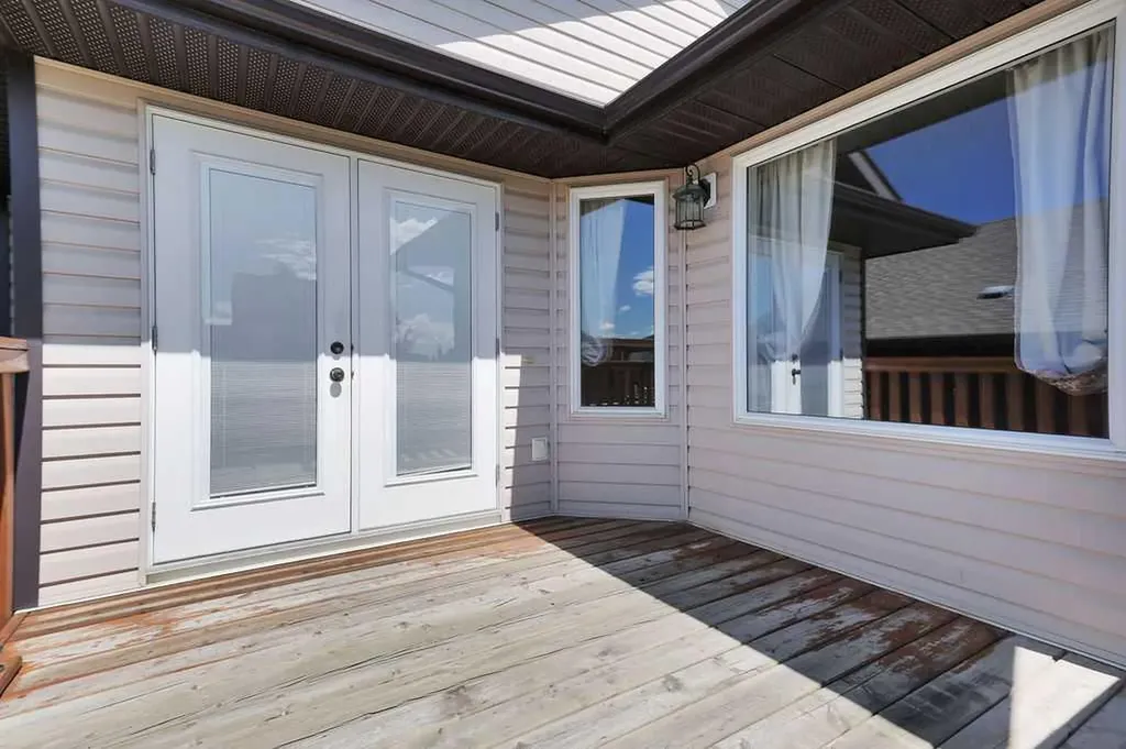 9 Thomas Place Red Deer AB T4E 1A3