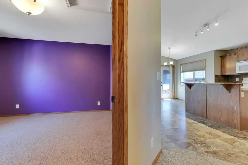 9 Thomas Place Red Deer AB T4E 1A3