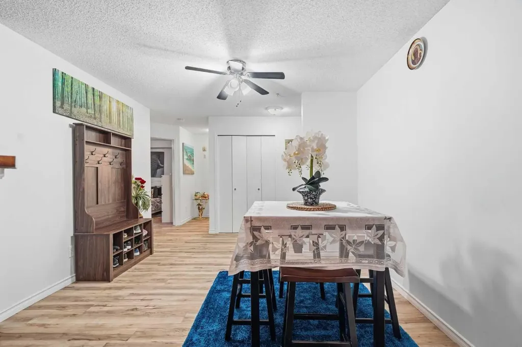 604 8 Street SW Airdrie AB T4B 2W4