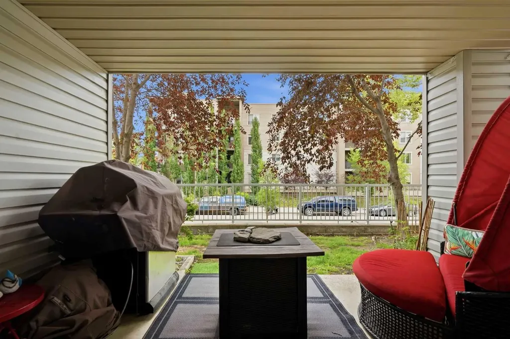 604 8 Street SW Airdrie AB T4B 2W4