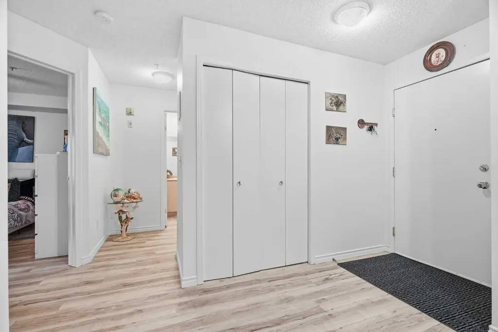 604 8 Street SW Airdrie AB T4B 2W4