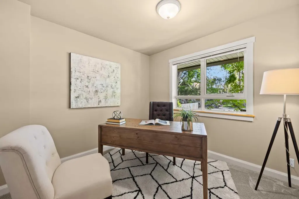 415 28 Avenue NW Calgary AB T2M 2K7