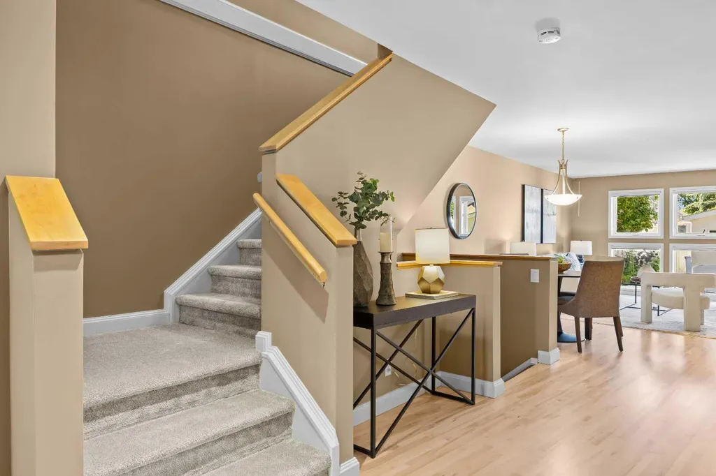 415 28 Avenue NW Calgary AB T2M 2K7