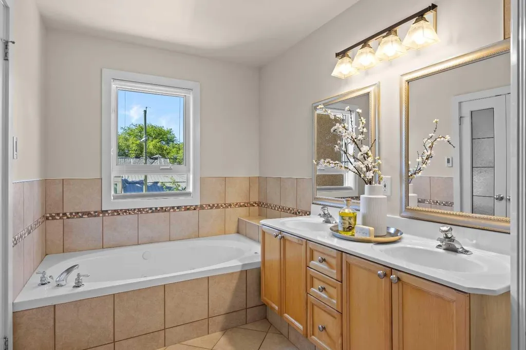 415 28 Avenue NW Calgary AB T2M 2K7