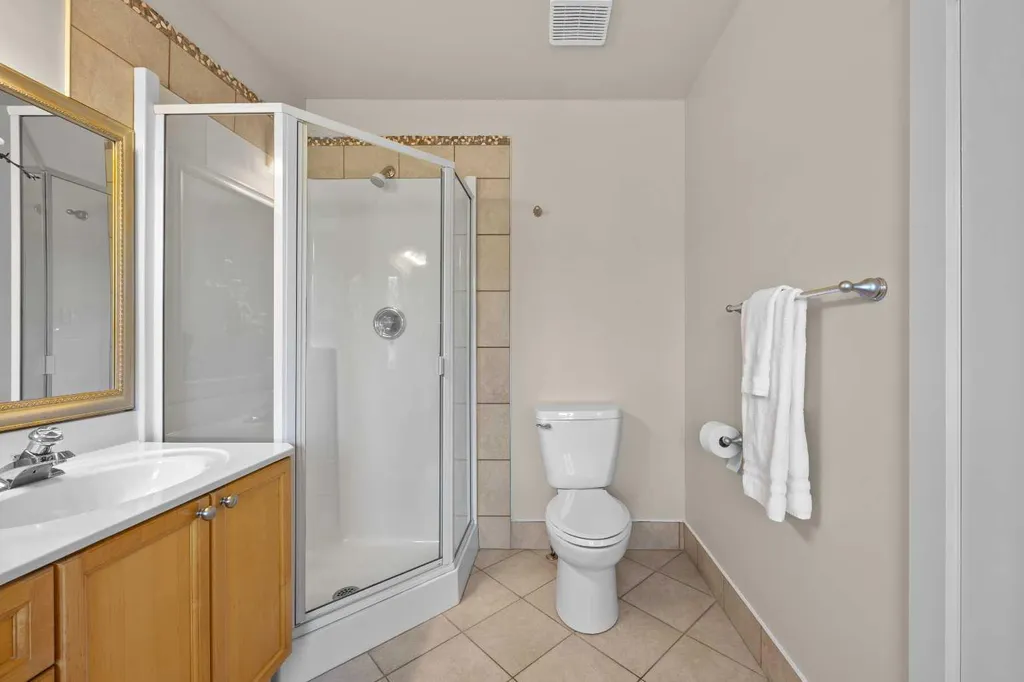 415 28 Avenue NW Calgary AB T2M 2K7