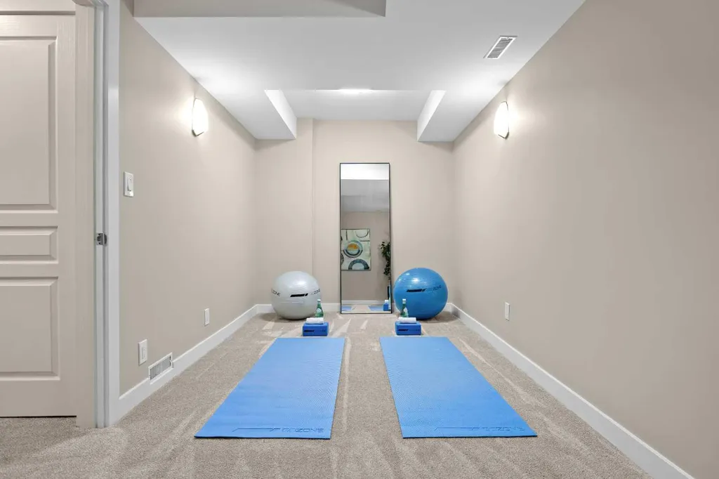 415 28 Avenue NW Calgary AB T2M 2K7