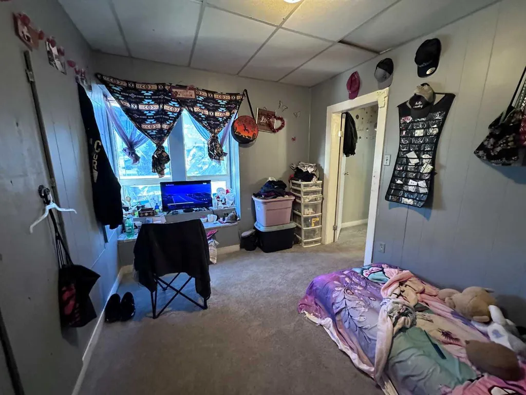 61 2 Avenue E Cardston AB T0K0K0