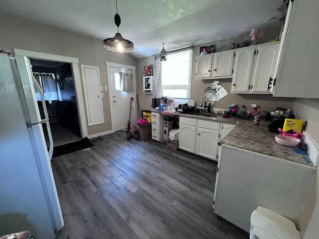 61 2 Avenue E Cardston AB T0K0K0