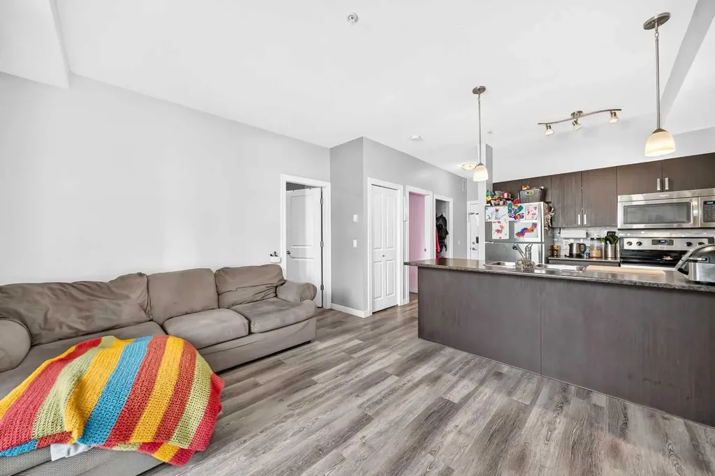117 Copperpond Common SE Calgary AB T2Z 5E2