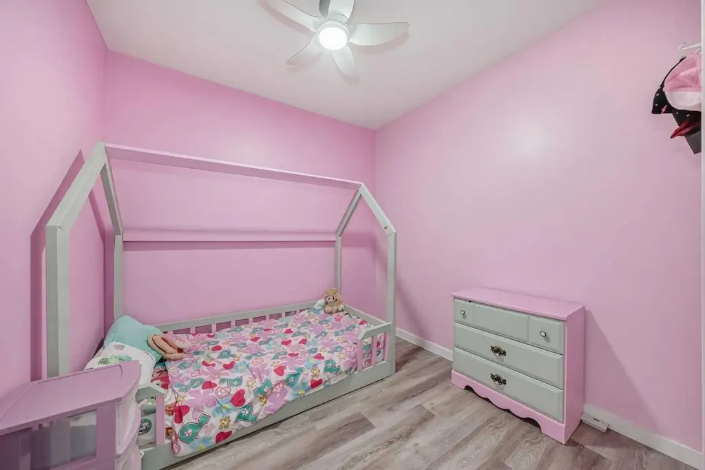 117 Copperpond Common SE Calgary AB T2Z 5E2