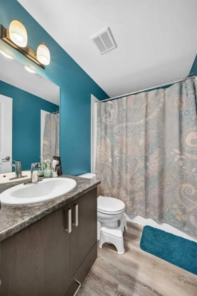 117 Copperpond Common SE Calgary AB T2Z 5E2