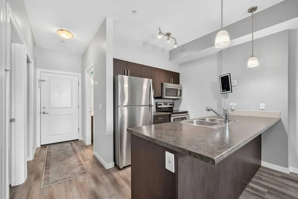 117 Copperpond Common SE Calgary AB T2Z 5E2